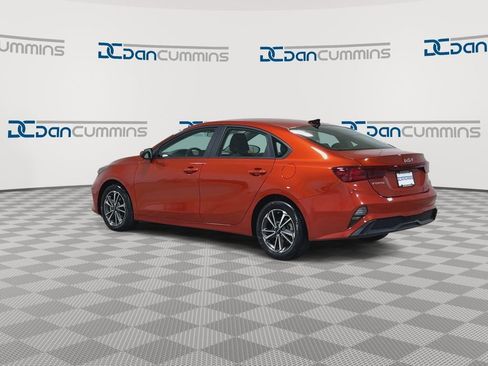 Used 2022 Kia Forte LXS image 6