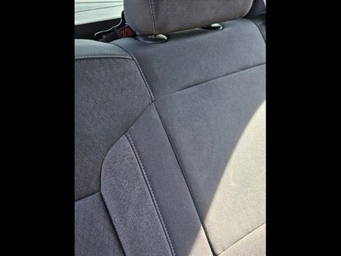 Used 2023 Chevrolet Silverado 1500 LT image 3