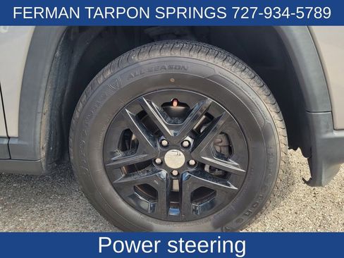 Used 2018 Jeep Compass Sport image 13