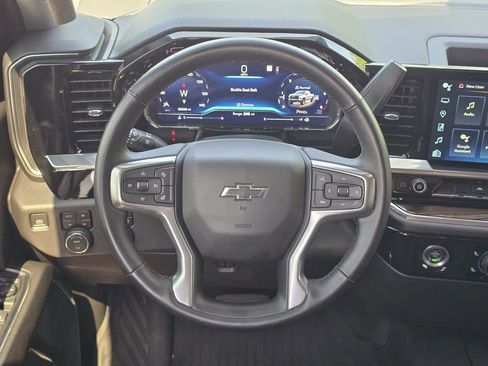 Used 2023 Chevrolet Silverado 1500 LT Trail Boss w/ Protection Package AWD/4WD image 17
