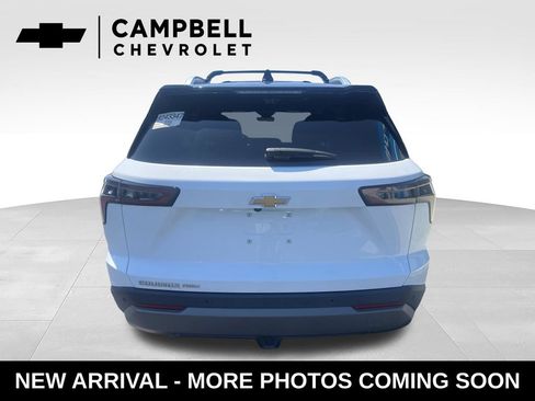Used 2025 Chevrolet Equinox LT w/ Convenience Package II AWD/4WD image 4