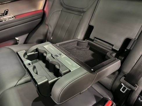 Used 2023 Land Rover Range Rover Sport SE Dynamic image 19