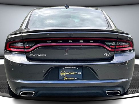 Used 2018 Dodge Charger R/T image 5