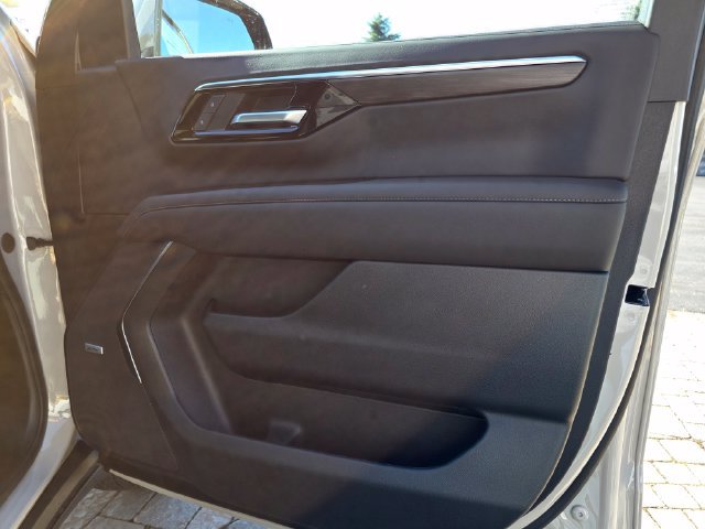 New 2027 Chevrolet Tahoe Z71 w/ Comfort Package AWD/4WD image 24