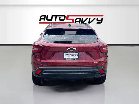 Used 2024 Chevrolet Trax RS FWD image 6