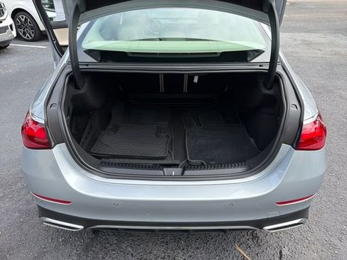 Used 2024 Mercedes-Benz E 350 4MATIC Sedan image 10