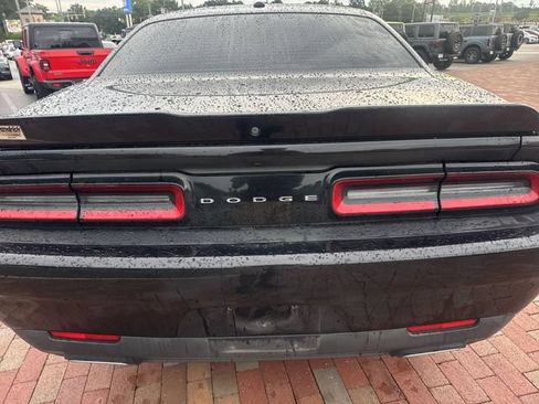 Used 2018 Dodge Challenger SXT w/ Super Sport Group (SS/T) RWD image 9