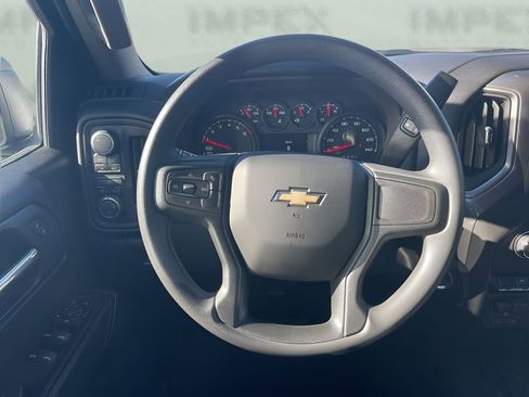 Used 2025 Chevrolet Silverado 1500 Custom w/ Turbomax Blackout Package AWD/4WD image 15