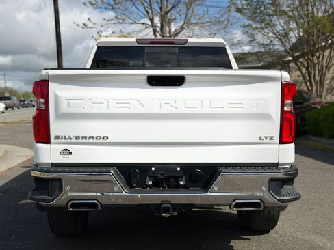Used 2019 Chevrolet Silverado 1500 LTZ w/ LTZ Premium Package AWD/4WD image 5