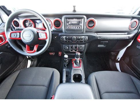 Used 2023 Jeep Gladiator Overland AWD/4WD image 10