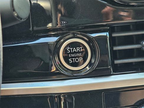 Certified 2024 Nissan Pathfinder SV image 24