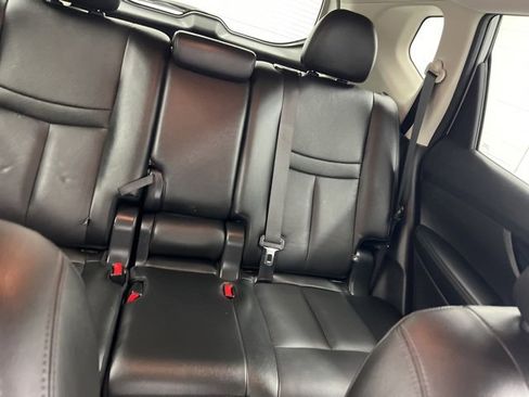 Used 2019 Nissan Rogue SL image 27