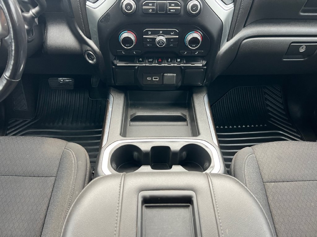 Used 2022 Chevrolet Silverado 1500 RST RWD image 3