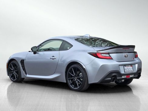 Used 2024 Toyota GR86 Premium RWD image 7