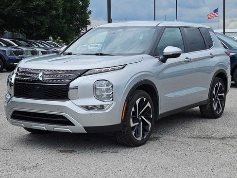 Used 2024 Mitsubishi Outlander SE FWD image 10
