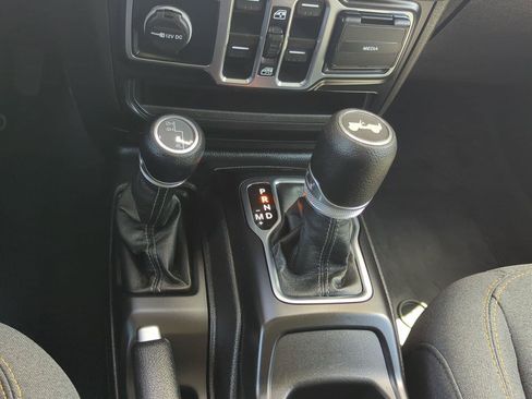 Used 2024 Jeep Wrangler Unlimited Sport AWD/4WD image 27