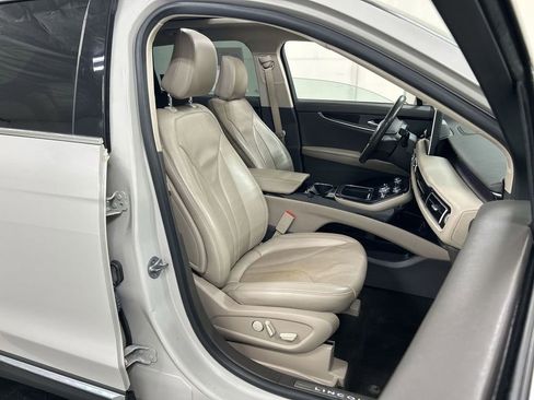 Used 2022 Lincoln Nautilus Reserve AWD/4WD image 24