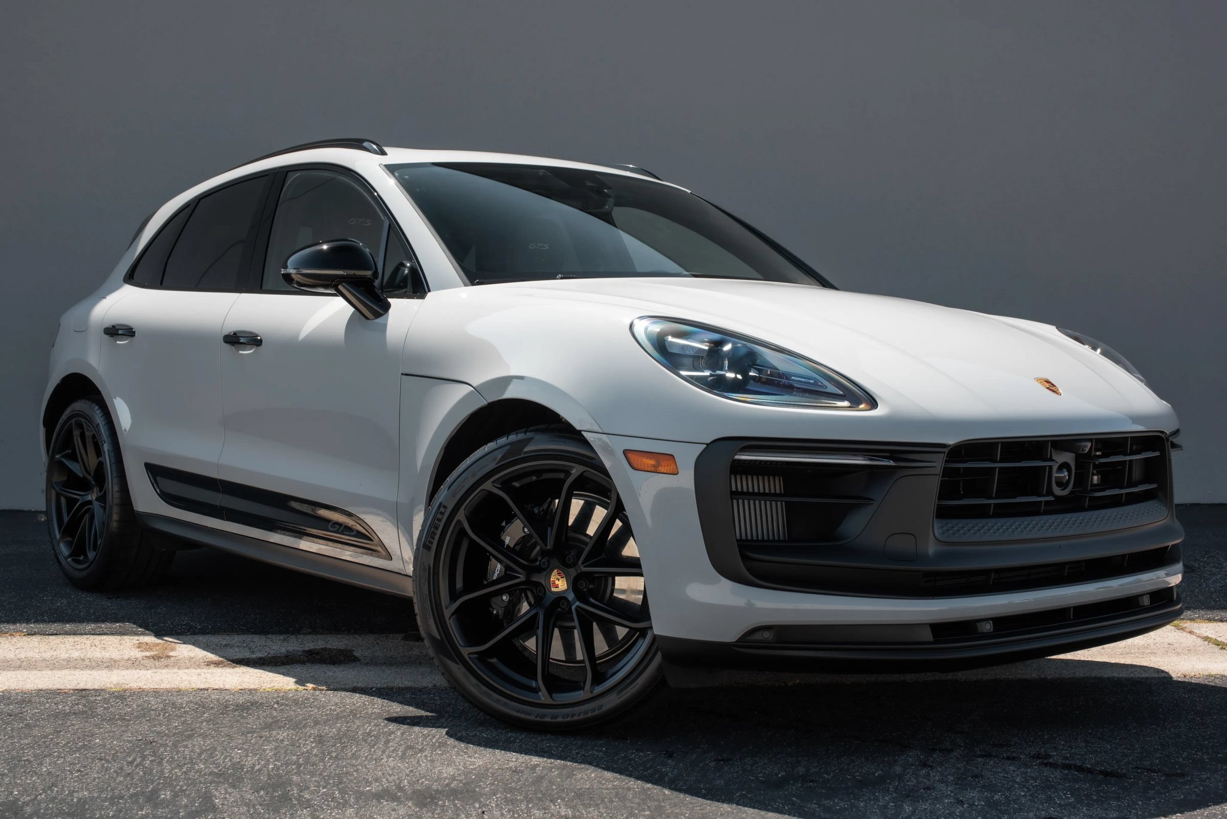 Used 2026 Porsche Macan GTS AWD/4WD image 5
