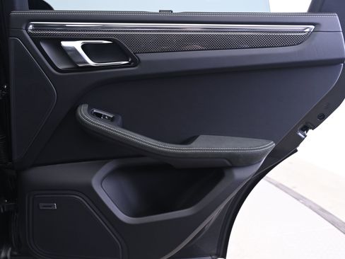 Used 2026 Porsche Macan GTS image 16