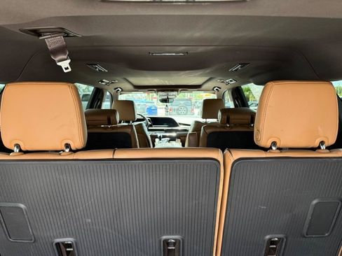 Used 2022 Cadillac Escalade ESV Sport w/ Touring Package AWD/4WD image 9