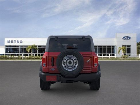 New 2025 Ford Bronco 4-Door image 5