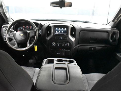 Used 2022 Chevrolet Silverado 2500 W/T w/ WT Convenience Package AWD/4WD image 5