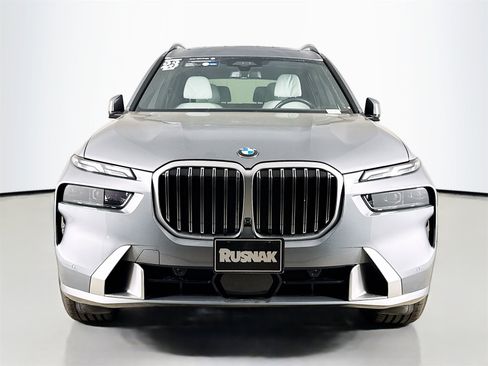 Certified 2023 BMW X7 xDrive40i image 2