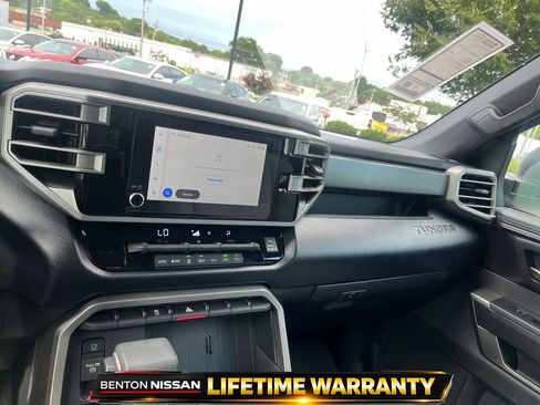 Used 2025 Toyota Tundra SR5 AWD/4WD image 15