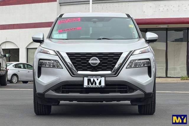 Used 2023 Nissan Rogue SV FWD image 9