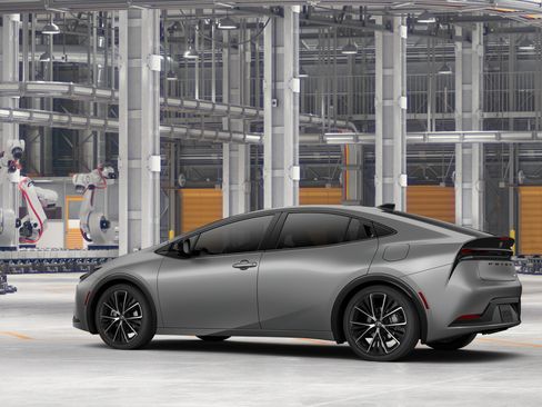 New 2027 Toyota Prius FWD image 7