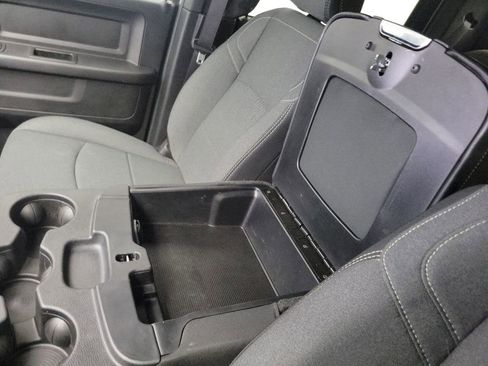 Used 2024 RAM 3500 Tradesman w/ Chrome Appearance Group image 29