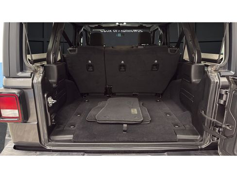 Used 2021 Jeep Wrangler Unlimited Rubicon AWD/4WD image 25