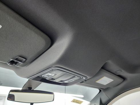 Used 2022 GMC Sierra 2500 Pro w/ Convenience Package image 13