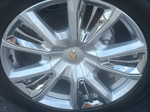 Certified 2025 Chevrolet Silverado 1500 High Country w/ High Country Premium Package AWD/4WD image 10