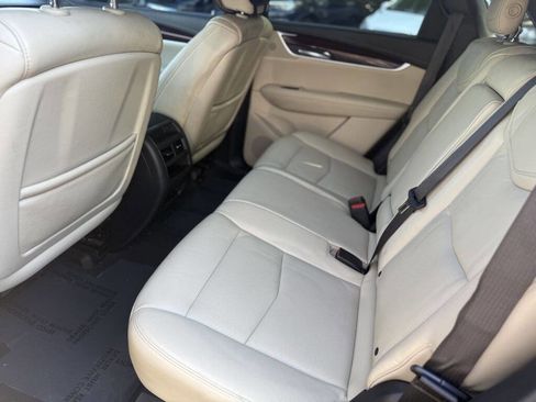 Used 2017 Cadillac XT5 Luxury w/ Driver Awareness Package image 13