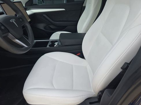 Used 2023 Tesla Model 3 Standard Range image 14