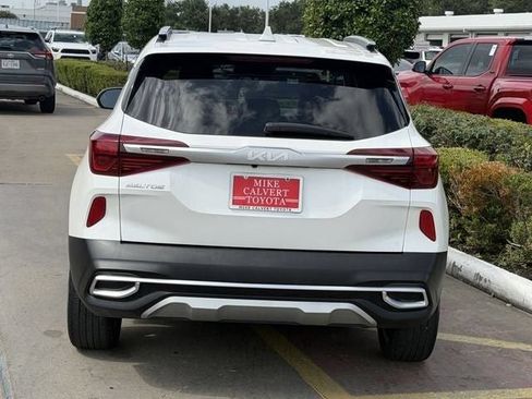 Used 2023 Kia Seltos S FWD image 6