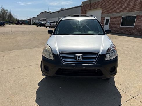 Used 2006 Honda CR-V LX image 2