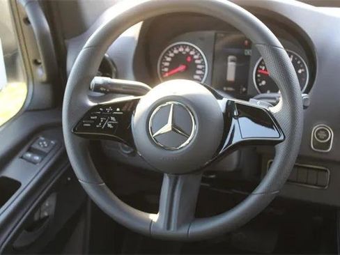 New 2025 Mercedes-Benz Sprinter 2500 image 8