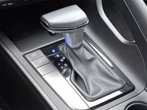 Certified 2025 Hyundai Elantra Sport image 11