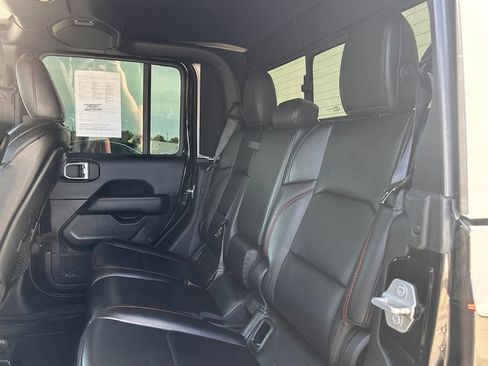 Used 2020 Jeep Gladiator Rubicon AWD/4WD image 15