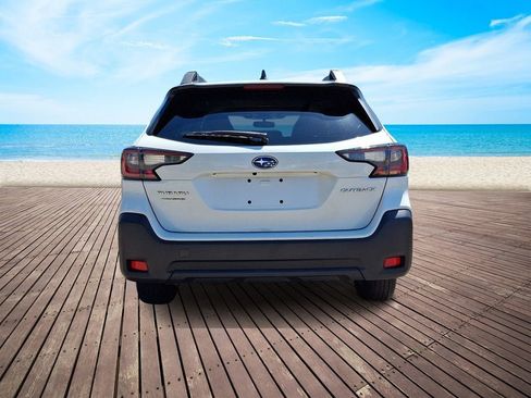 Used 2024 Subaru Outback Premium AWD/4WD image 5