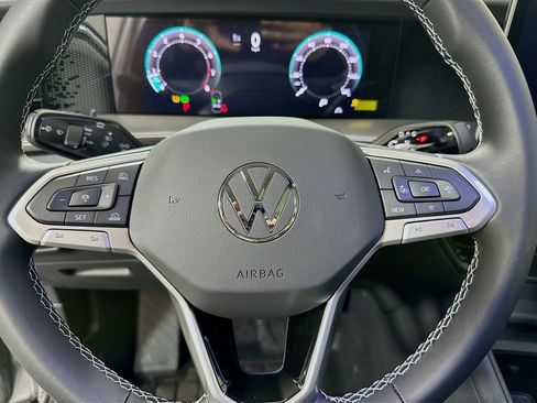 New 2026 Volkswagen Tiguan SE AWD/4WD image 12