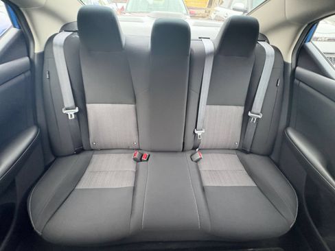 Used 2025 Nissan Sentra SV FWD image 29