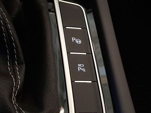Used 2023 Volkswagen Arteon SEL Premium AWD/4WD image 26