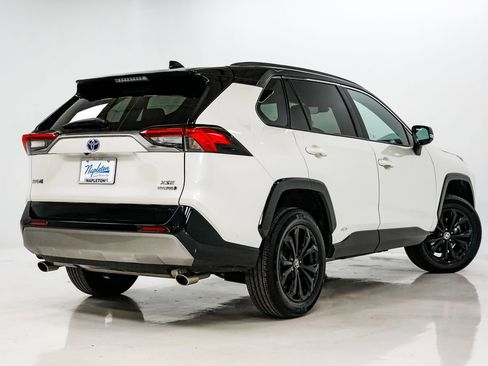 Used 2022 Toyota RAV4 XSE image 32