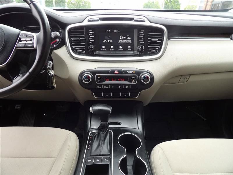 Used 2019 Kia Sorento AWD w/ LX Convenience Package image 19