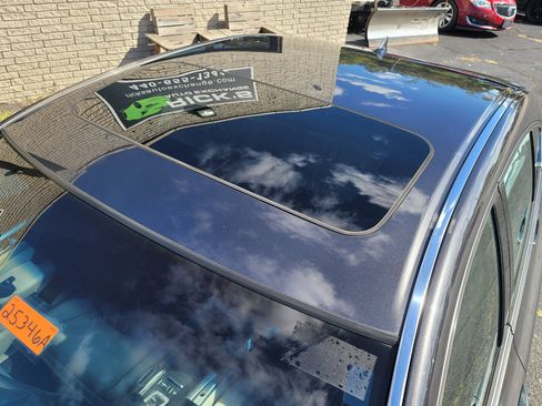 Used 2012 Acura TL w/ Technology Package image 8