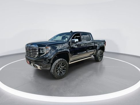 Used 2022 GMC Sierra 1500 Denali w/ Denali Reserve Package AWD/4WD image 4