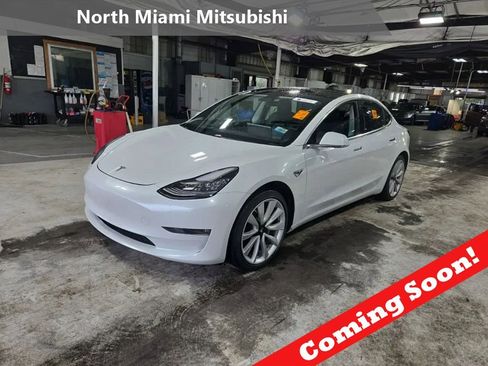 Used 2019 Tesla Model 3 Long Range image 1
